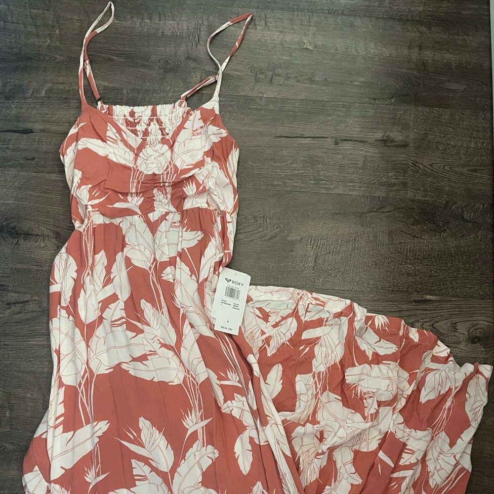 New with Tags Roxy Maxi dress Size S